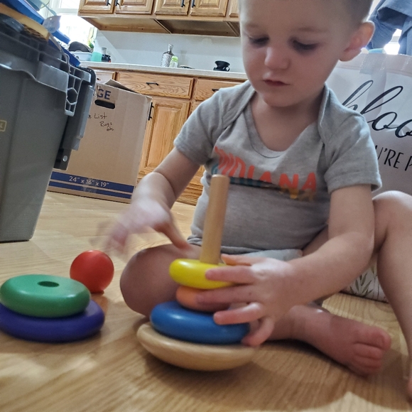 Wooden stacking Ring toddler Toy Fun - Picture 5 of 5
